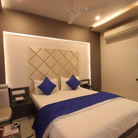 Hotel Flair Inn Ahmedabad Exteriör bild