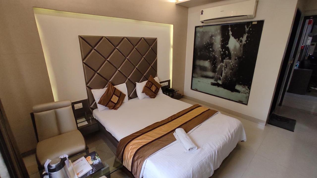 Hotel Flair Inn Ahmedabad Exteriör bild