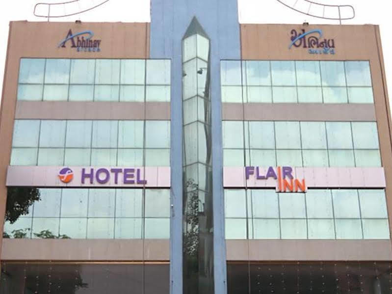 Hotel Flair Inn Ahmedabad Exteriör bild