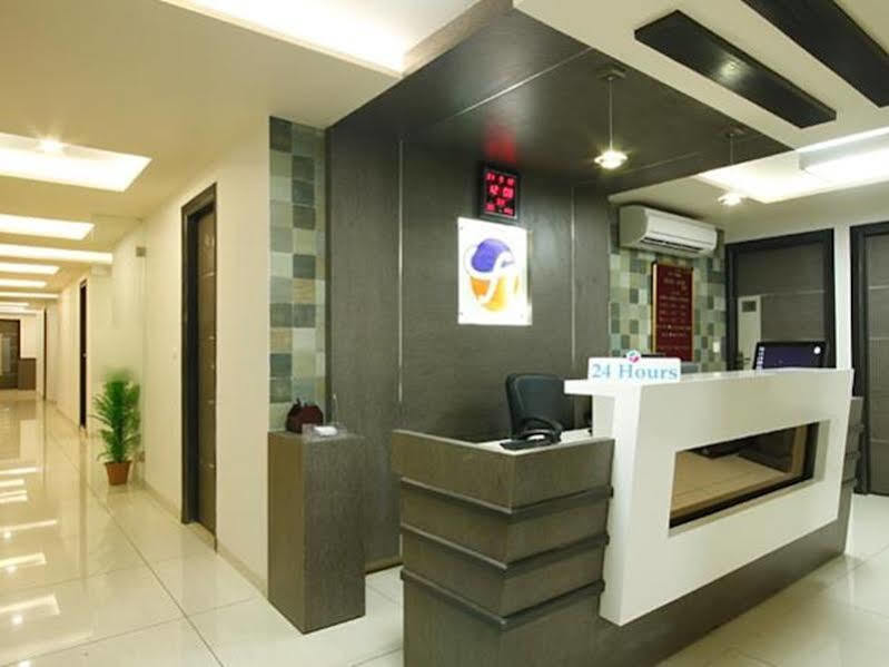Hotel Flair Inn Ahmedabad Exteriör bild
