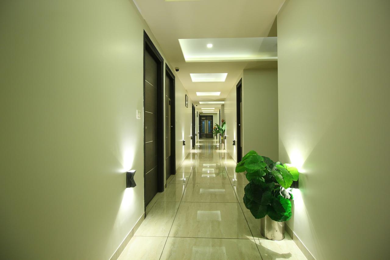 Hotel Flair Inn Ahmedabad Exteriör bild