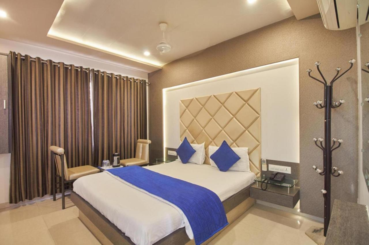 Hotel Flair Inn Ahmedabad Exteriör bild