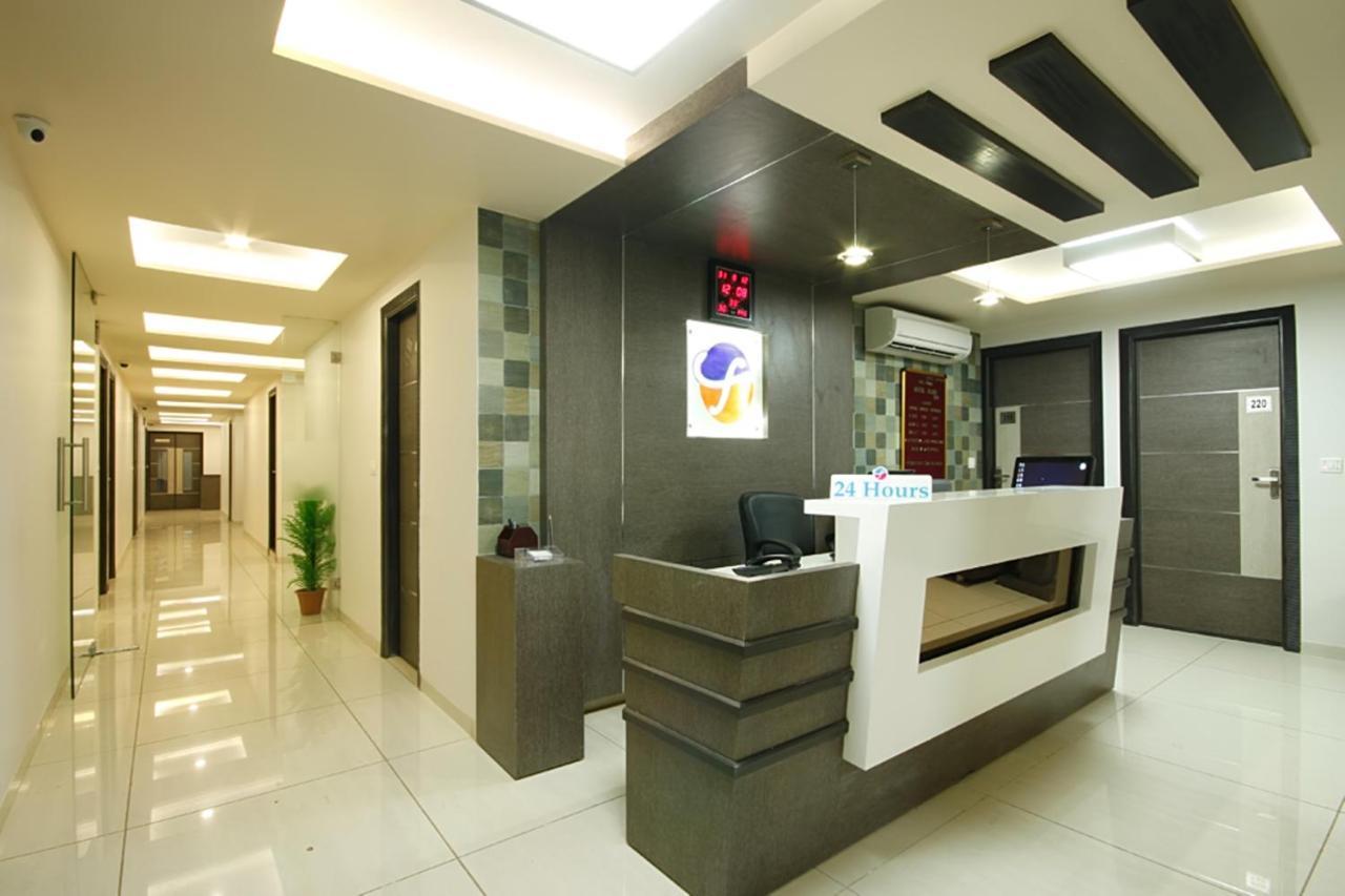 Hotel Flair Inn Ahmedabad Exteriör bild