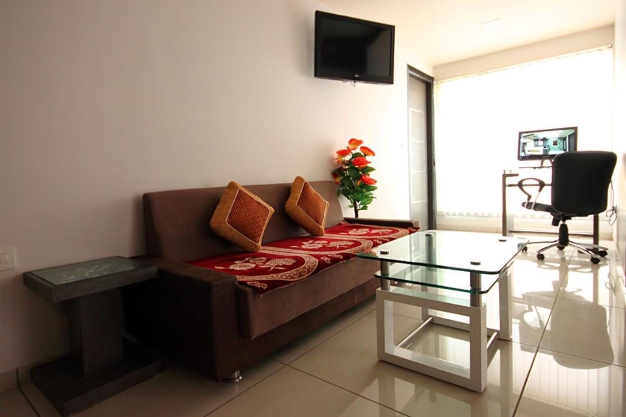 Hotel Flair Inn Ahmedabad Exteriör bild